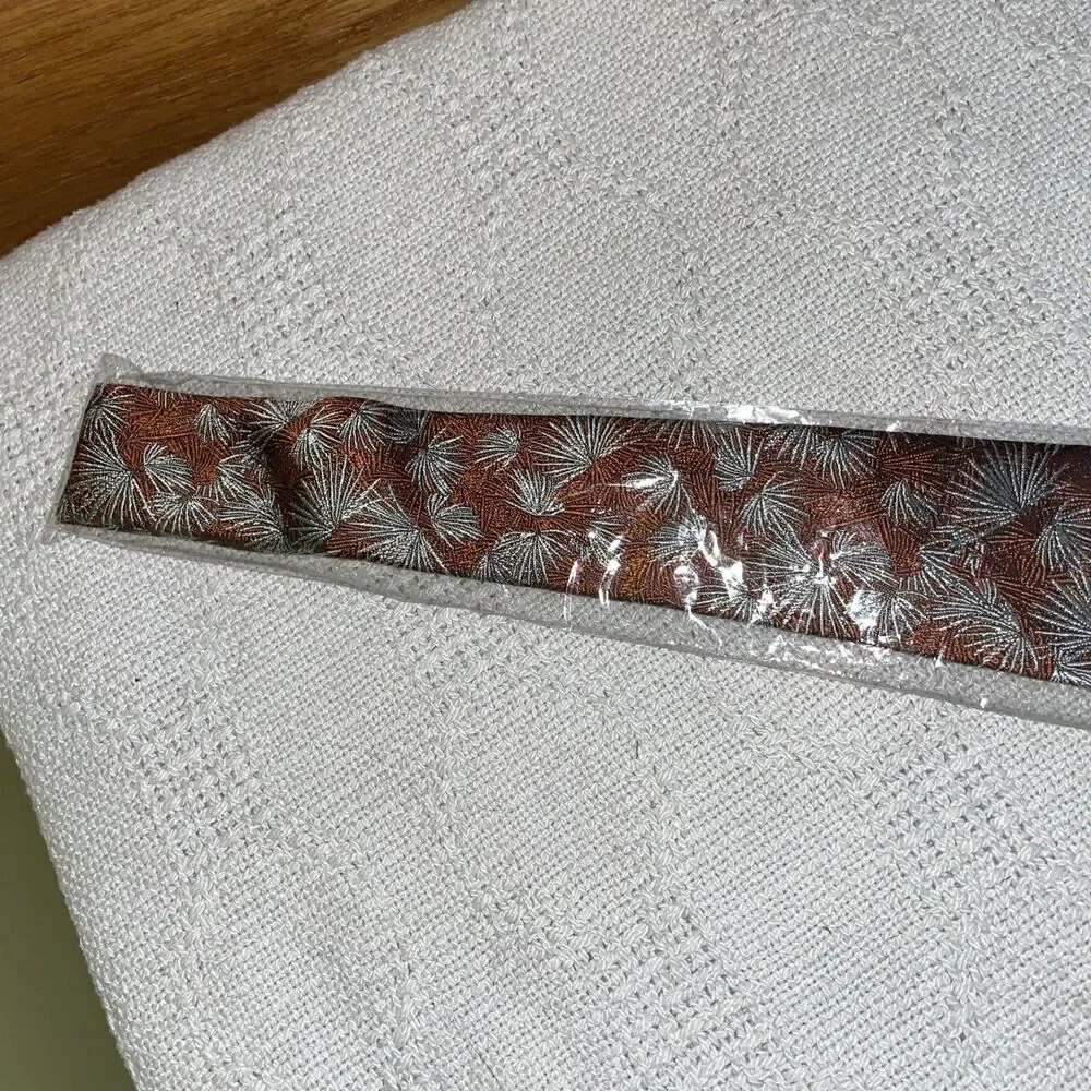 Holland & Sherry Men’s Dress Tie Size 63” 3.25” Bronze Floral Silk Business City
